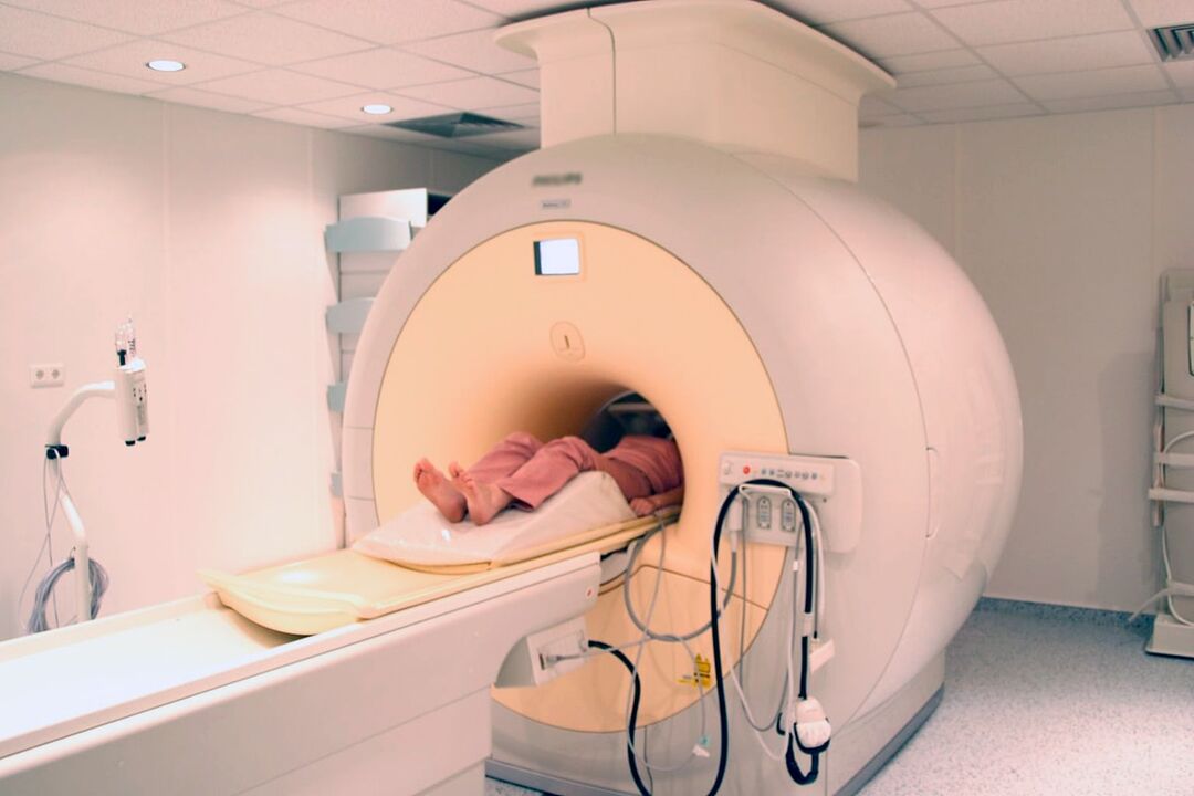 MRI na účely diagnostiky v prípade podozrenia na osteochondrózu bedrovej chrbtice